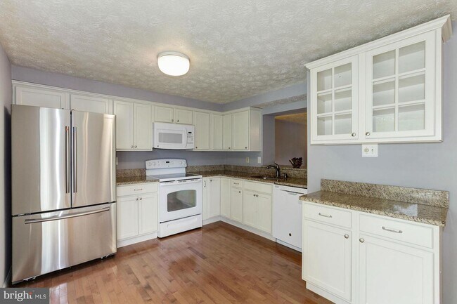 Building Photo - 638 Coral Reef Dr