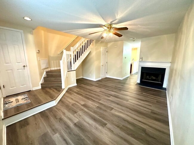 Building Photo - 5732 Prescott Ct