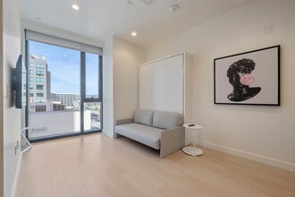 Building Photo - 6401 Wilshire Blvd