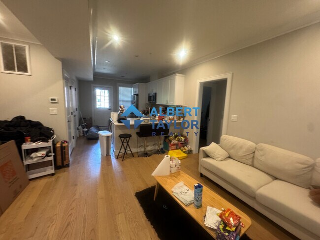 Foto del edificio - 165 Allston St