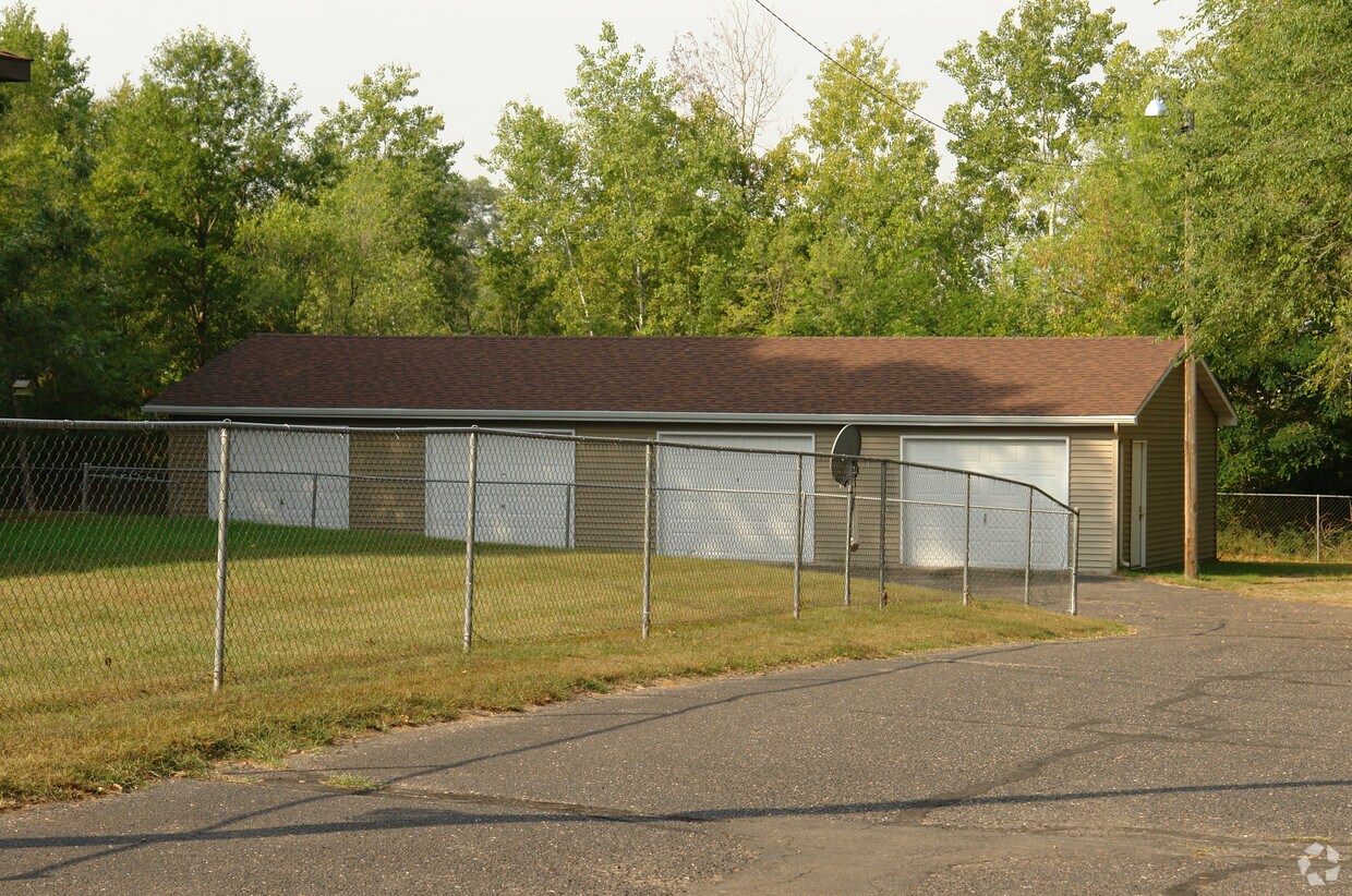 Building Photo - Butterfield Commons