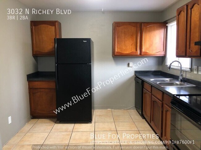 Foto del edificio - 3032 N Richey Blvd