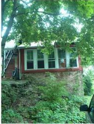 Building Photo - 907 Homestead Ln