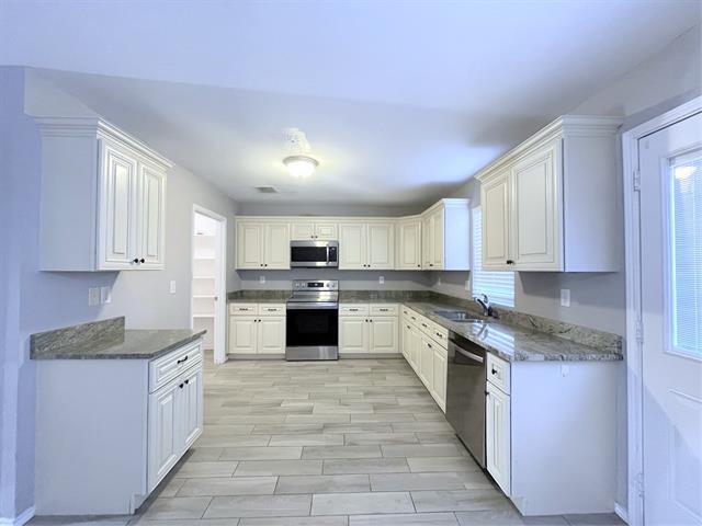Building Photo - 3620 Willow Creek Trail
