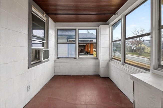 Foto del edificio - 508-508 Emerson Ave