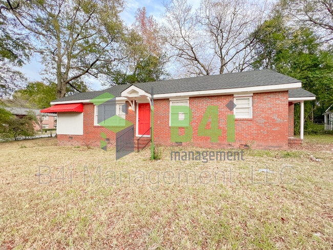 Building Photo - 1102 33rd St