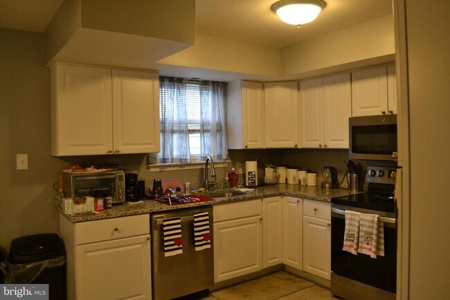 Foto del edificio - 337 Cottage Ave