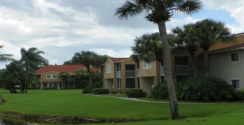 Building Photo - 4200 Community Dr