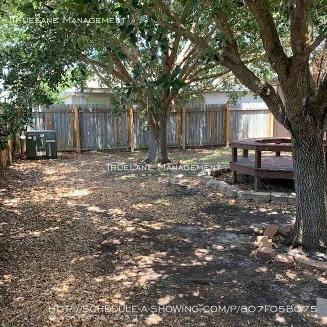 Building Photo - **No Application Fees** **$1,000 OFF 1st m...