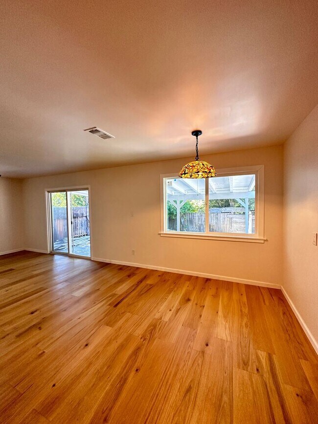Foto del edificio - 3 br, 1 bath House - 1513 Drexel Drive