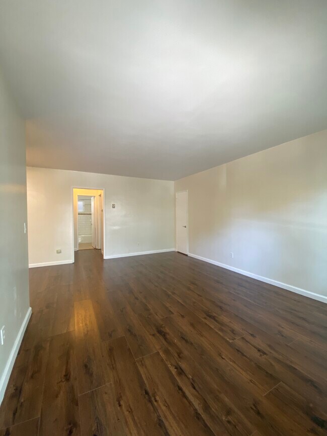 Foto del edificio - 825 S 6th St