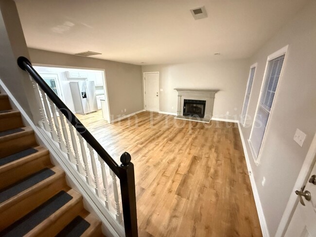 Building Photo - 4005 Selda Dr