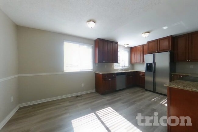 Building Photo - 8448 Prairie Clover Way