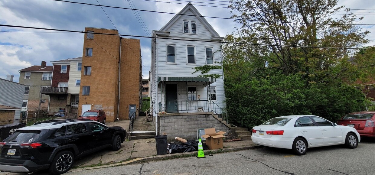 Photo - 134 Locust St (Mount Oliver, PA)