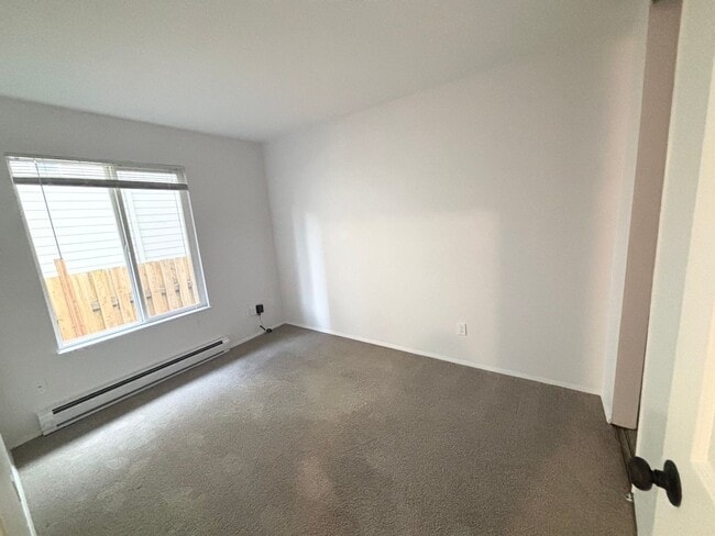 Building Photo - LA1545* - A