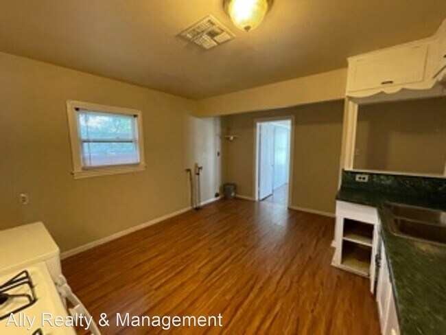 Building Photo - 3 br, 1 bath House - 507 Fenfield Av