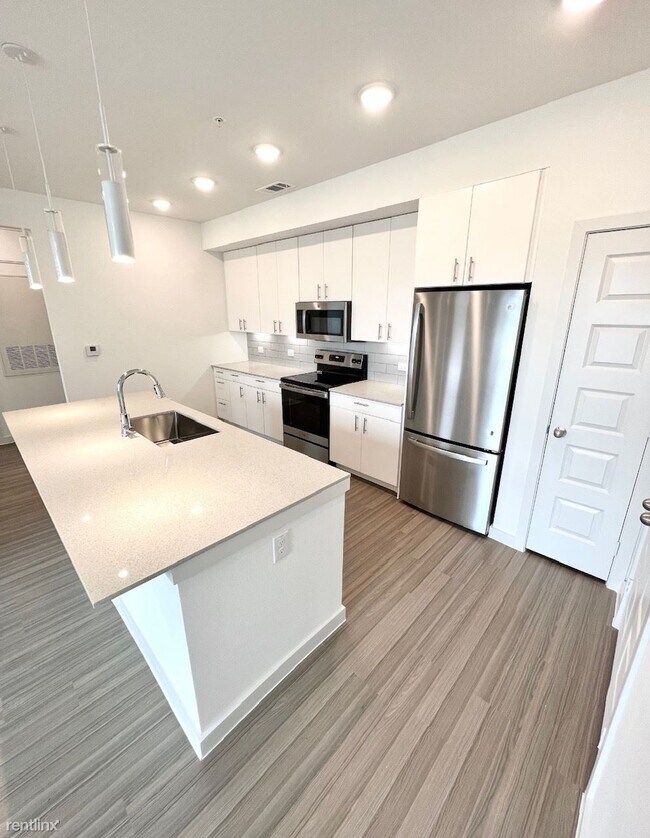 Foto del edificio - 1 br, 1 bath Condo - 13629 Gregg Manor Rd ...
