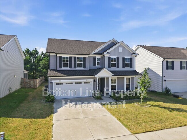 Foto del edificio - 2230 Bethpage Dr