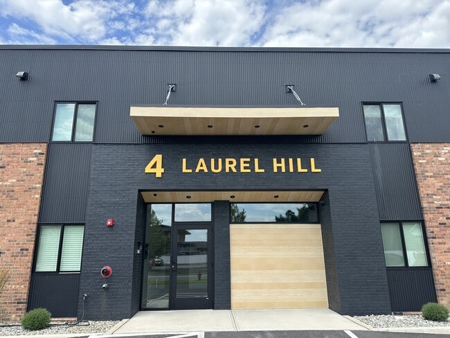 Building Photo - 4 Laurel Hill Dr