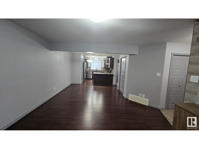 Building Photo - 3617 Weidle Bend SW