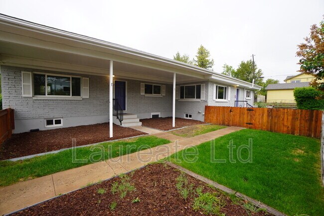 Foto del edificio - 2258 W Maplewood Ave