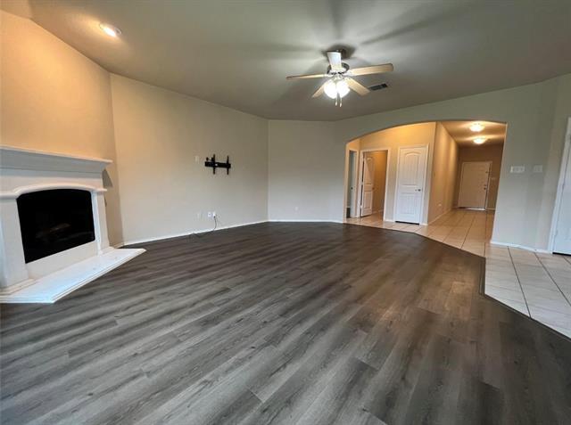 Building Photo - 1209 Cheyenne Dr