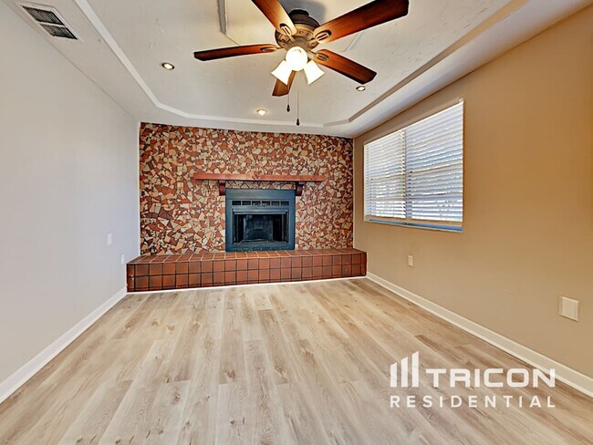 Foto del edificio - 3307 32nd St W