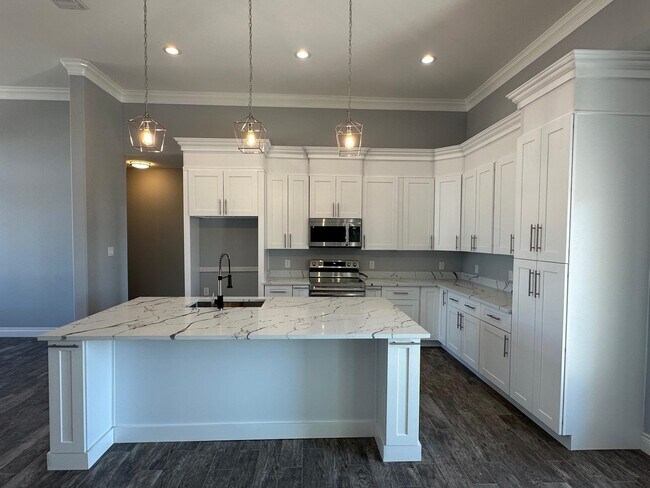 Foto del edificio - 523 Canyon Creek Dr