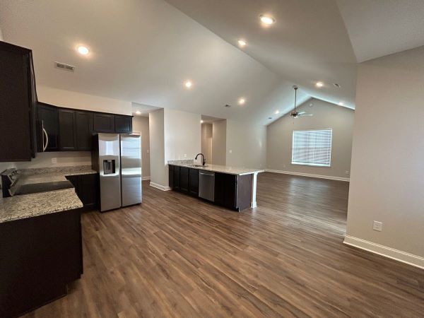 Building Photo - Coming Soon! Harper Village  2bd/2ba Townh...