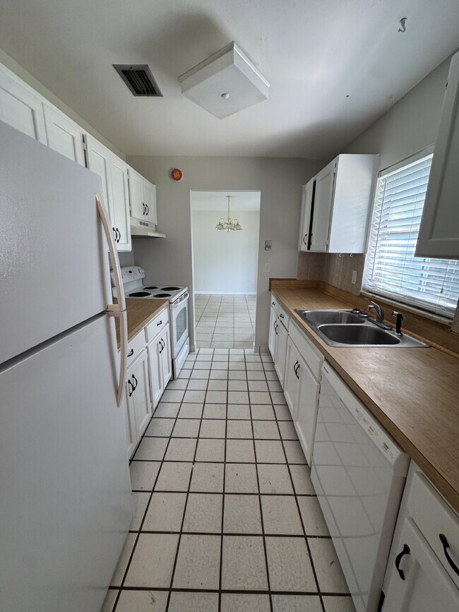 Foto del edificio - Adorable 2 Bedroom 2 Bath home in St. Augu...