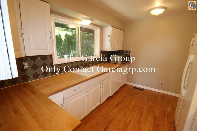 Foto del edificio - 7621 SW 25th Ave