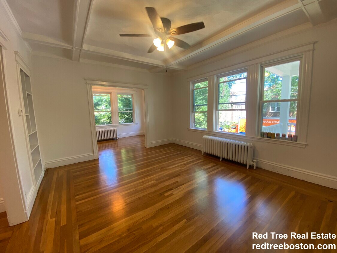 Foto principal - 244 Winchester St