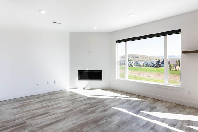 Building Photo - 1112 Springer View Loop