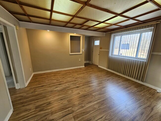 living room - 3917 Stokes Dr