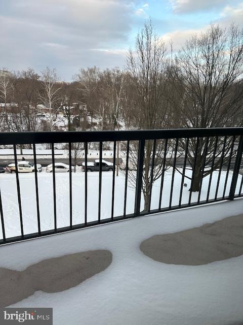 Foto del edificio - 200 N Pickett St