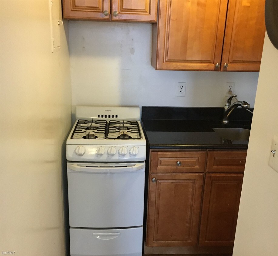 Primary Photo - 123 W 95th St