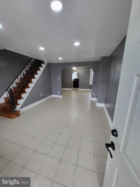 Foto del edificio - 7103 Seaford Ave