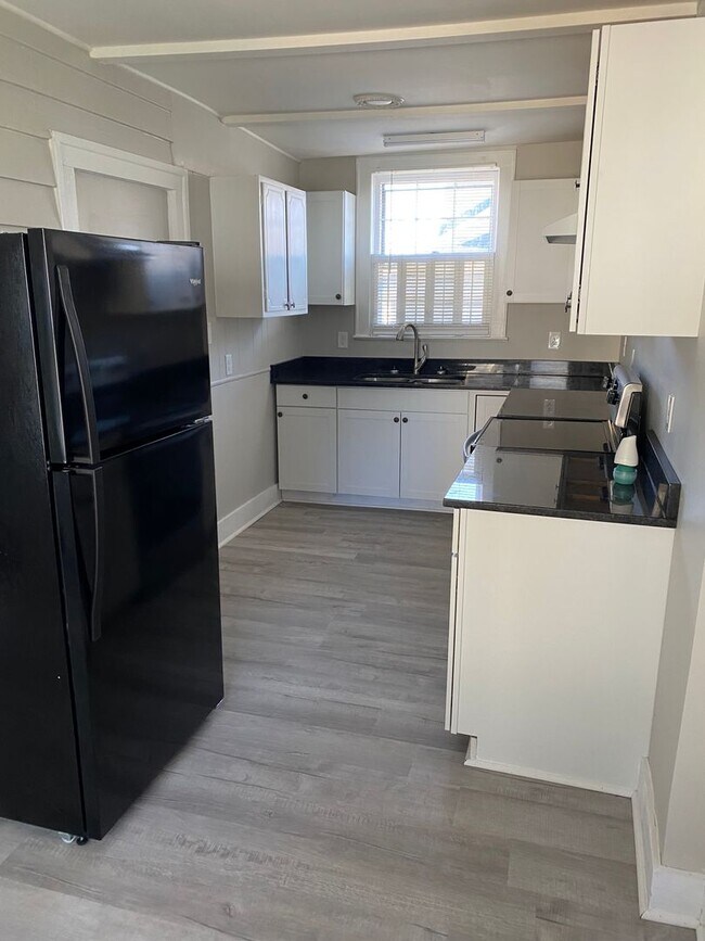 Foto del edificio - 204 S Bragg St