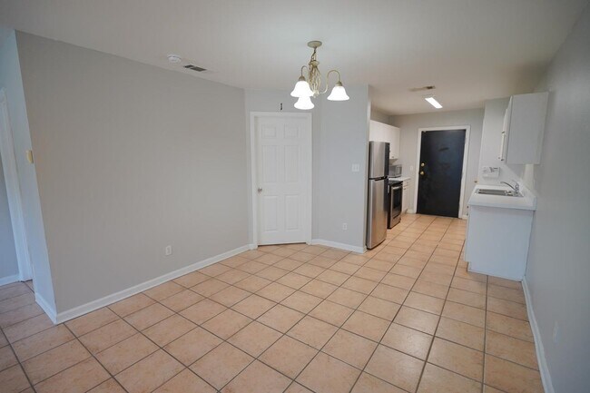 Foto del edificio - 859 W Brevard St