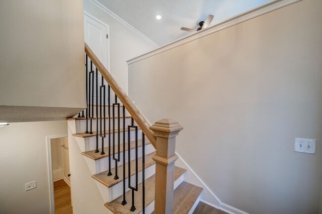 Foto del edificio - Renovated 4 bed home in Kennesaw w/ Designer Kitchen