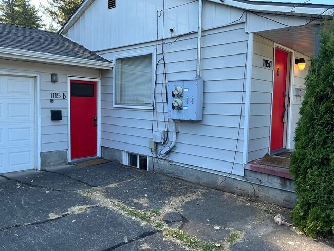 Groovy in Gateway - Groovy in Gateway House