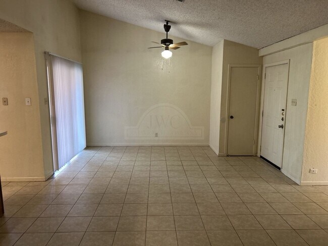 Foto del edificio - 1003 Eastside Dr