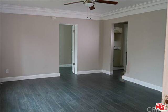 Foto del edificio - 1571 W 30th St