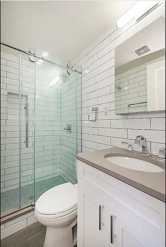 Foto del edificio - 128 1st Ave