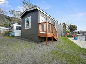 Building Photo - 9510 Harbor Dr