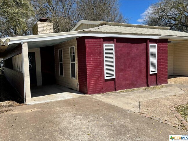 Building Photo - 5644 FM2484