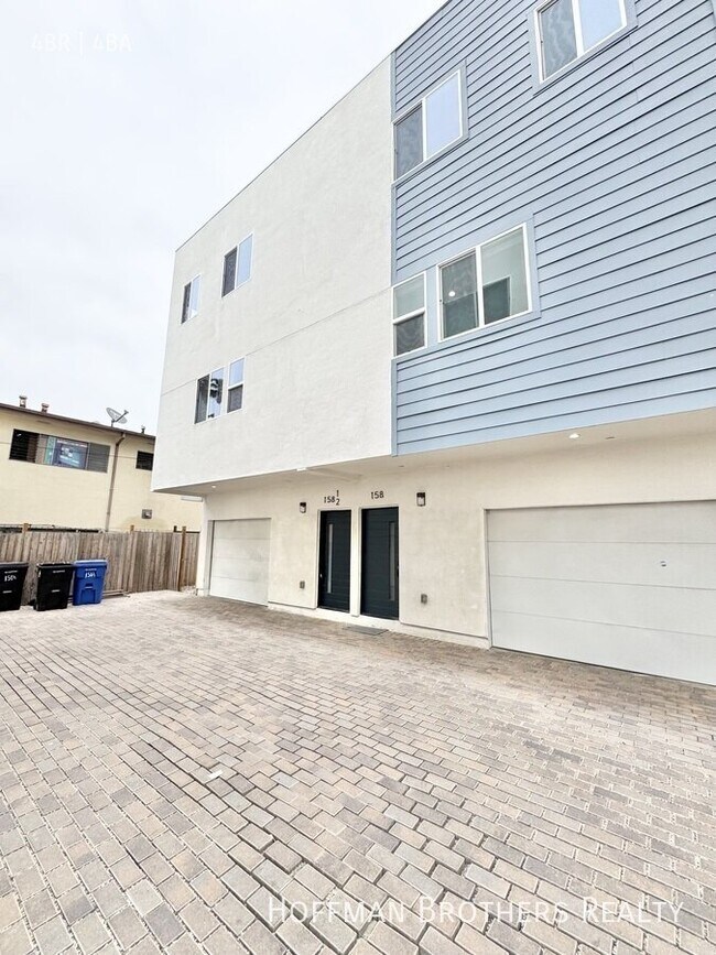Building Photo - 158 N Mariposa Ave