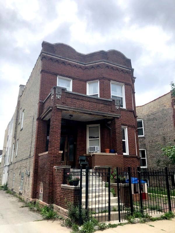 Building Photo - 3717 W Belden Ave