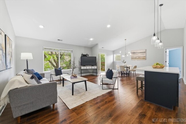 Building Photo - 1078 Park Hill Cir