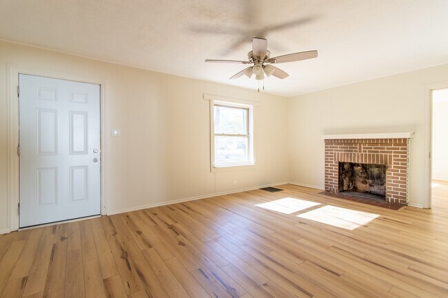 Foto del edificio - 1730 E 75th St